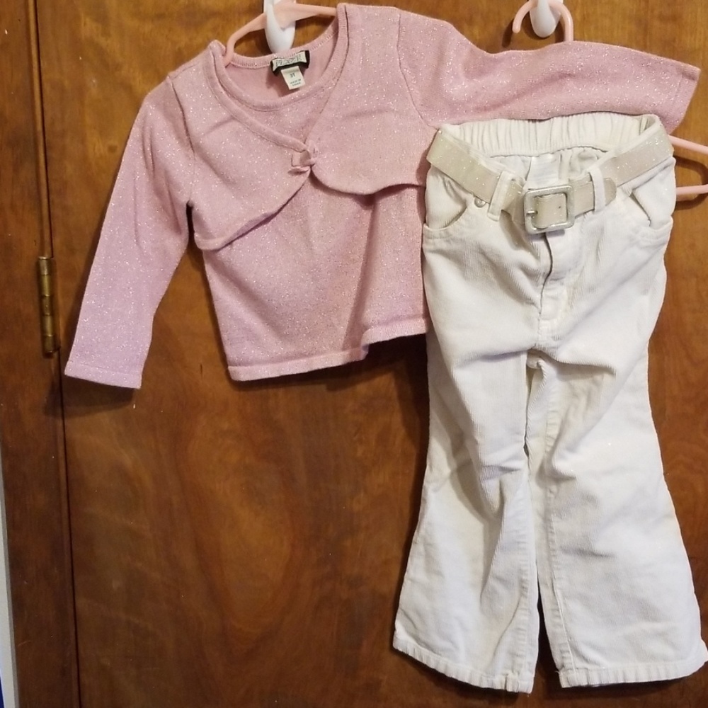 Cute size 3T sweater and corduroy pants
